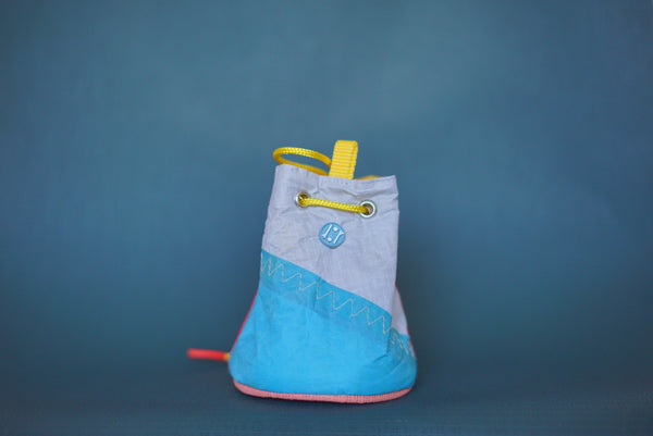 tiny bucket 08