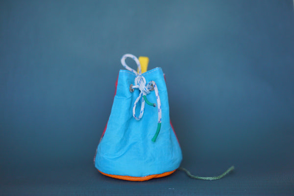 tiny bucket 14