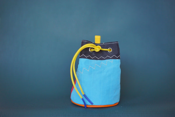 tiny bucket 22